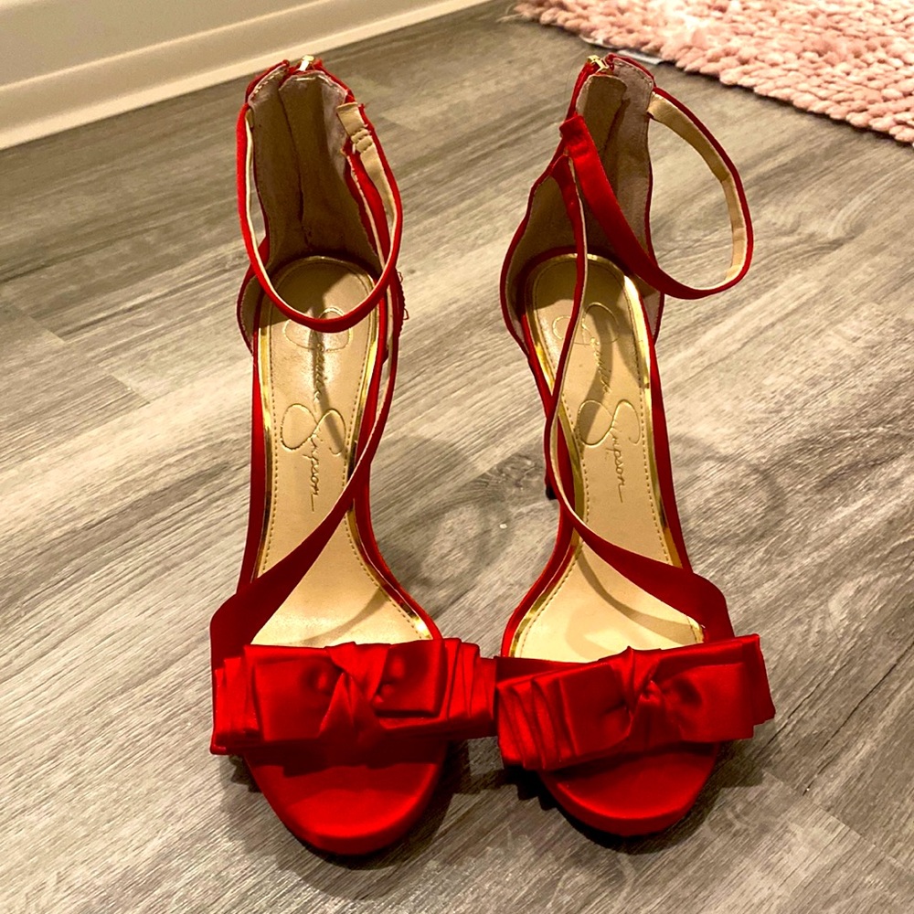 Jessica Simpson red bow heels!